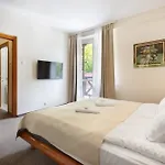 Familijny Osrodek Wypoczynkowy Resort *
