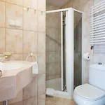Familijny Osrodek Wypoczynkowy Resort *