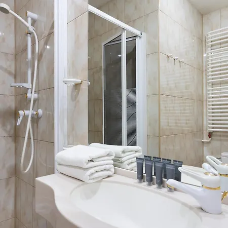 Resort Familijny Ośrodek Wypoczynkowo - Rehabilitacyjny Zdrój *